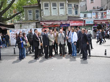 AK PARTİ’YE YAKIŞIR BİR ANNELER GÜNÜ KUTLAMASI…
