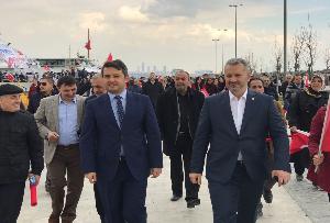 KADIKÖY YENİKAPI'DA TEK YÜREK