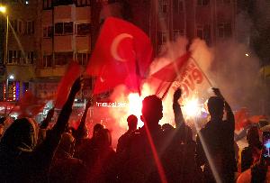 “MİLLETİMİZ KAZANDI”